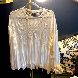 FREE PEOPLE IVORY FLOWING TOP